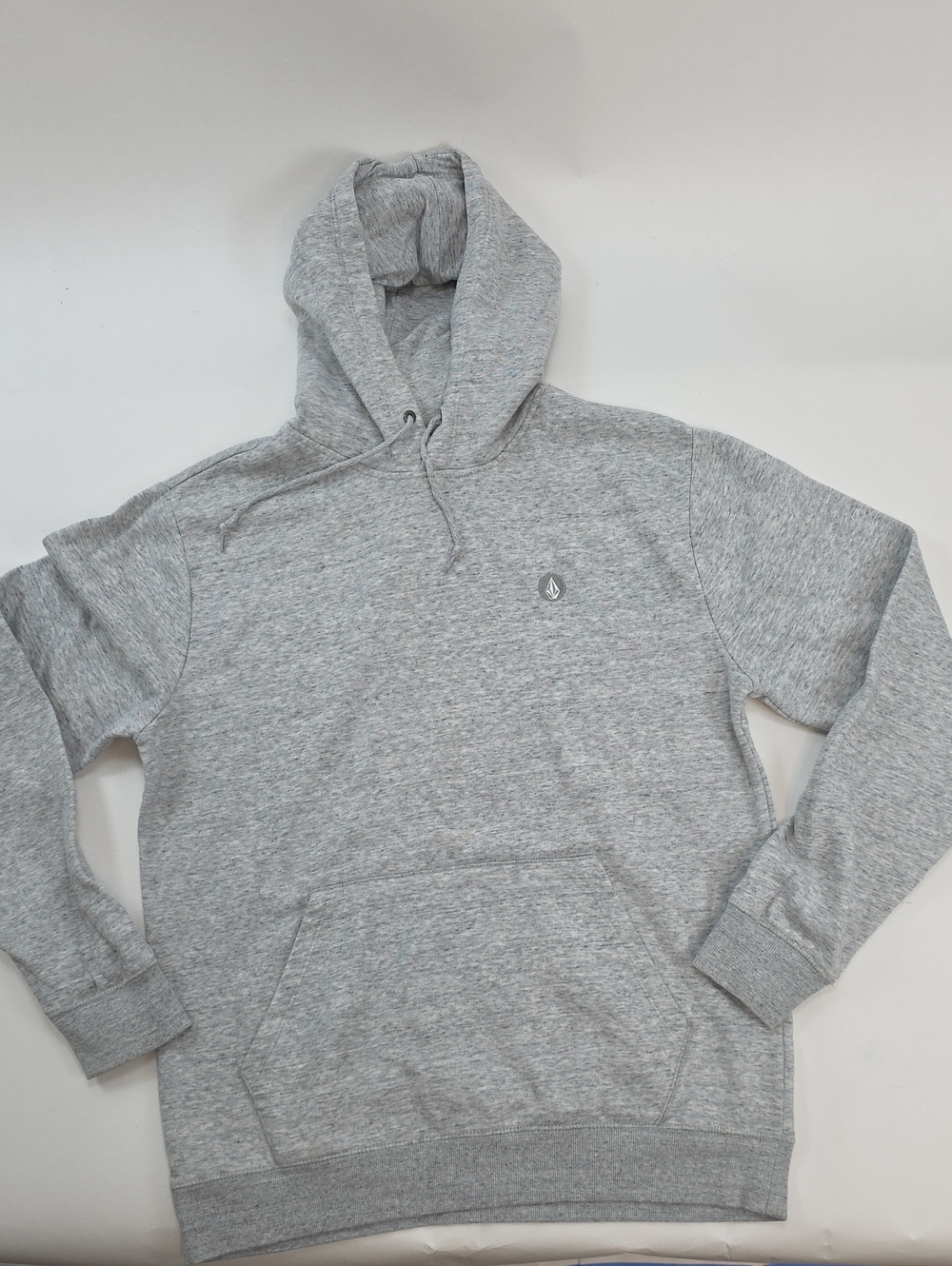 Men's Large Volcom Pullover Hoodie. In color Light Heather Grey. Great Condition